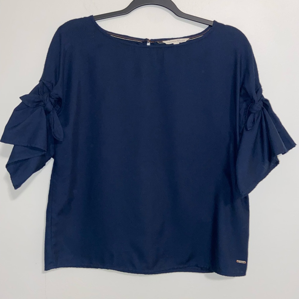 Adorable Bow Sleeve Navy Blue Blouse Top Size Small